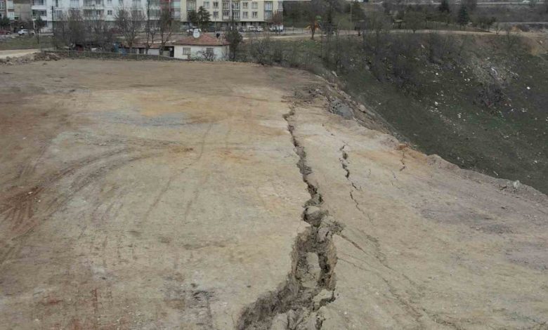 ankaradaki deprem heyelan riskini artirdi 5691559e05f8 |