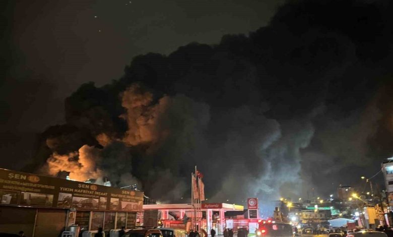 avcilarda geri donusum tesisindeki yangin dronla goruntulendi b67434c96b4c |