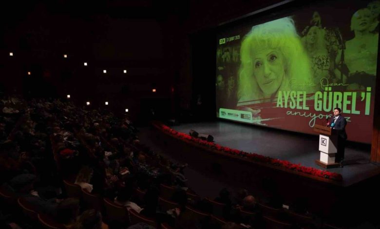 aysel gurel kadikoyde anildi d8c5de564032 |