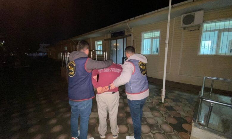 Ayvalık’ta jandarma ekipleri çeşitli suçlardan aranan 13 kişiyi yakaladı 1 ayvalikta jandarma ekipleri cesitli suclardan aranan 13 kisiyi yakaladi 22d4358 |