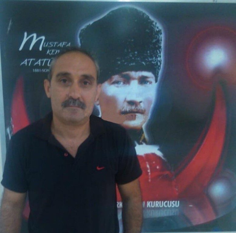 bakirkoy adliyesinde hakim savcilari taniyorum diyerek dolandiricilik yaptigi iddia edilen lostra calisaninin yargilanmasina baslandi 68fab08a1f63 |