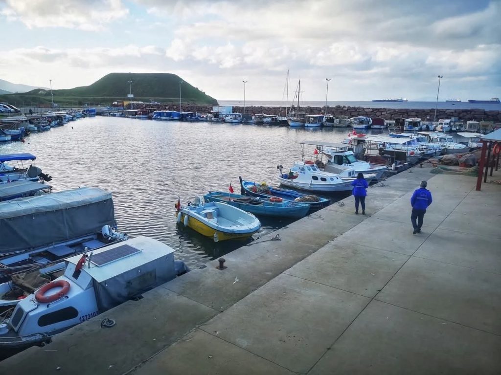 balikci barinaklarina yapilan cifte zamlara tekne sahiplerinden tepki 160ce4ac21fa |