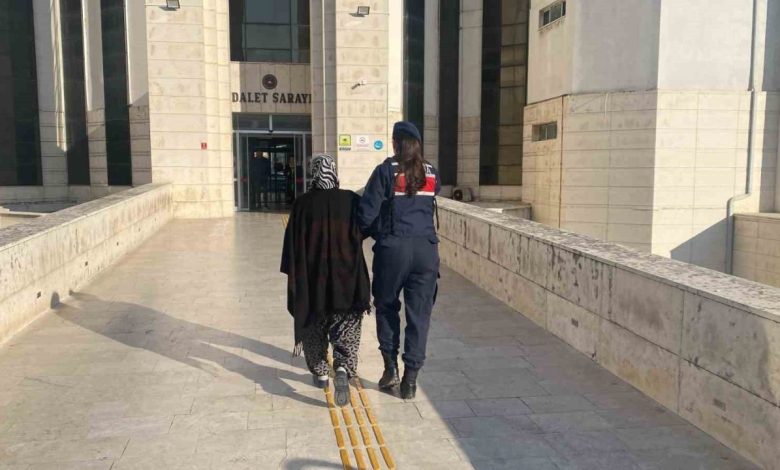 balikesirde 29 yil hapis cezasi bulunan sahis jandarma tarafindan yakalandi 1ba4a25a7d46 |