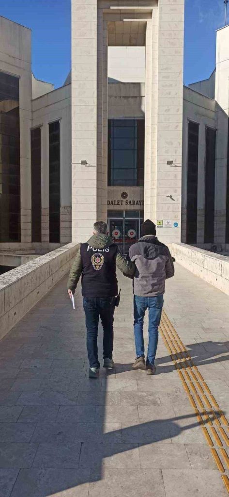 balikesirde aranan 38 sahis yakalandi da6003eba5fb |