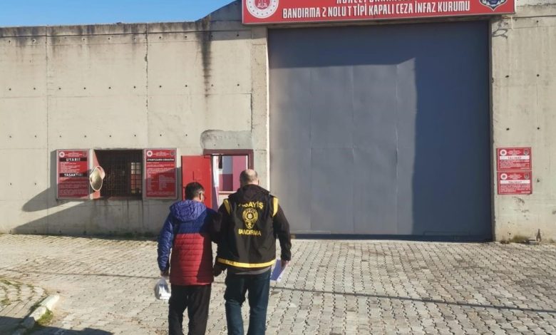bandirmada 21 yil hapis cezasi bulunan firari yakalandi d6609139f339 |