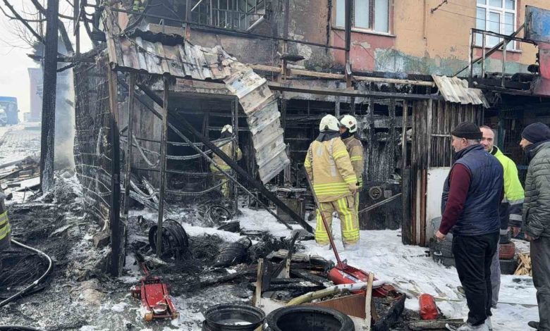 basaksehirde lastik dukkani alev alev yandi o anlar kamerada 0eefb5688340 |