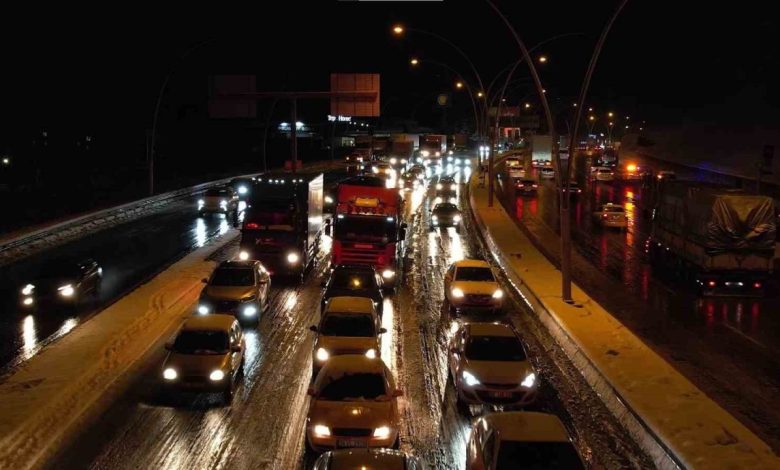 baskentte kaza sonrasi trafik durdu 6bb3a5b5910e |