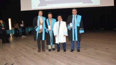 baun de atamasi ve yukselmesi gerceklesen 150 akademisyene plaket takdim edildi ca501ee |