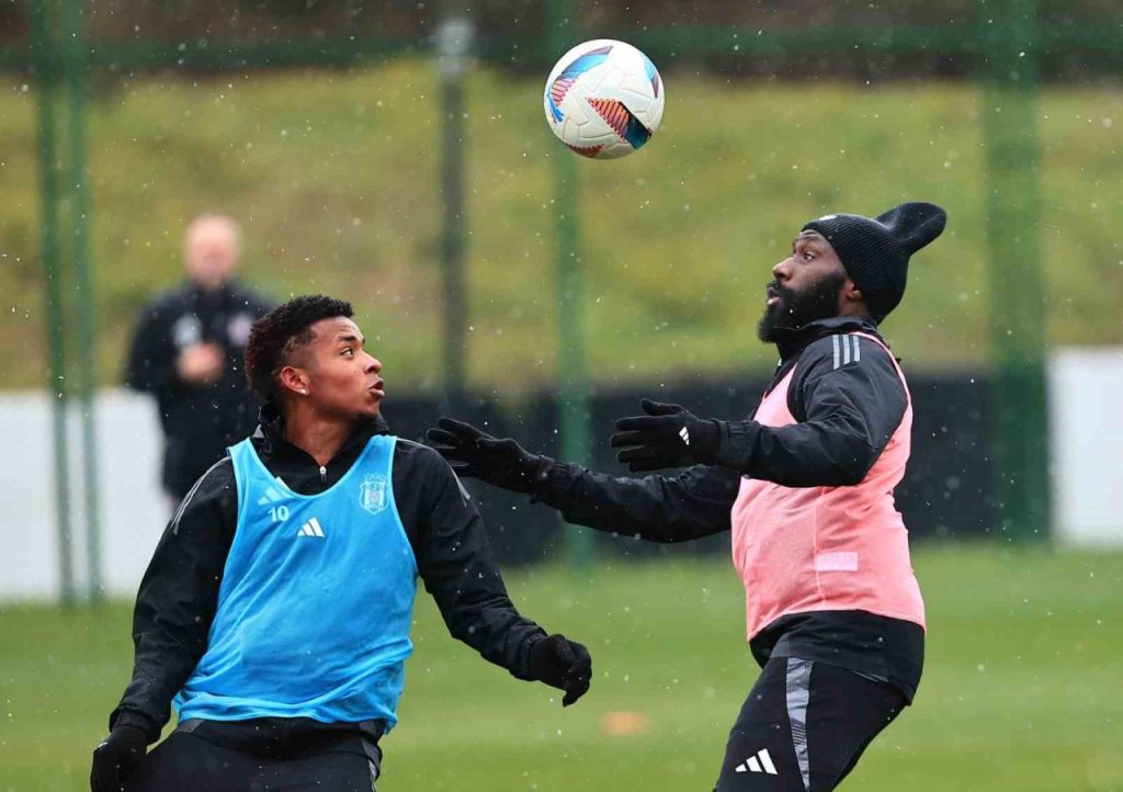 besiktas eyupspor maci hazirliklarini surdurdu 15dcfef84886 |