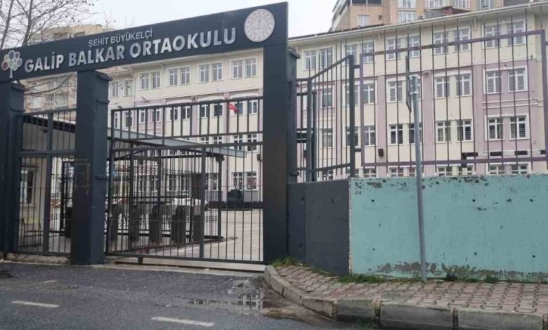 Beylikdüzü’nde site yönetim toplantısında silahlı kavga: 3 yaralı 1 beylikduzunde site yonetim toplantisinda silahli kavga 3 yarali a7976c6ca2a9 |
