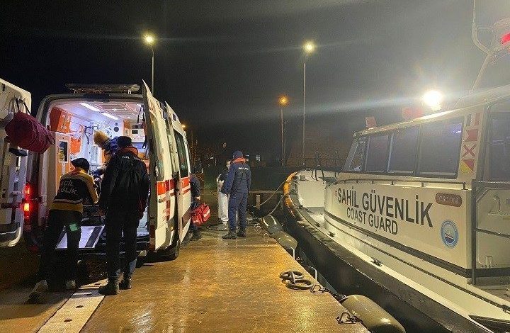 bozcaadada rahatsizlanan vatandas sahil guvenlik ekiplerince tahliye edildi db4e869e609a |