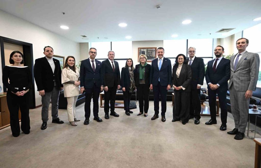 btsoda yogun ticaret diplomasisi 4c60f527c08d |