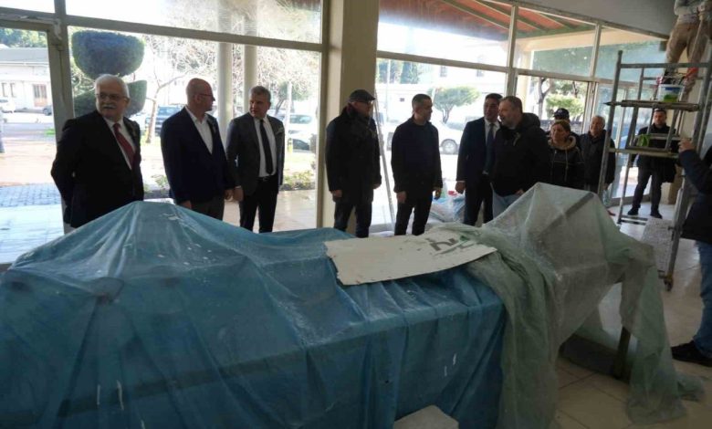 Burhaniye’ de Kent Lokantası hizmete giriyor 1 burhaniye de kent lokantasi hizmete giriyor 57dcc3ba8341 |