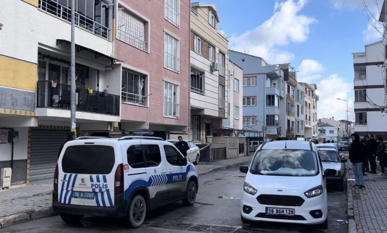 Bursa’da ekmek almaya giderken bacağından vuruldu 1 bursada ekmek almaya giderken bacagindan vuruldu 16db7f5c5e62 |