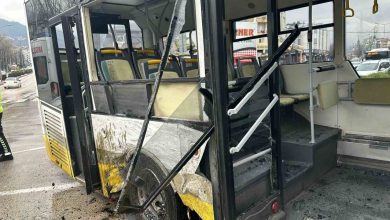 bursada okul servisi otobusle carpisti 9 yarali 16e9cf5323ee |