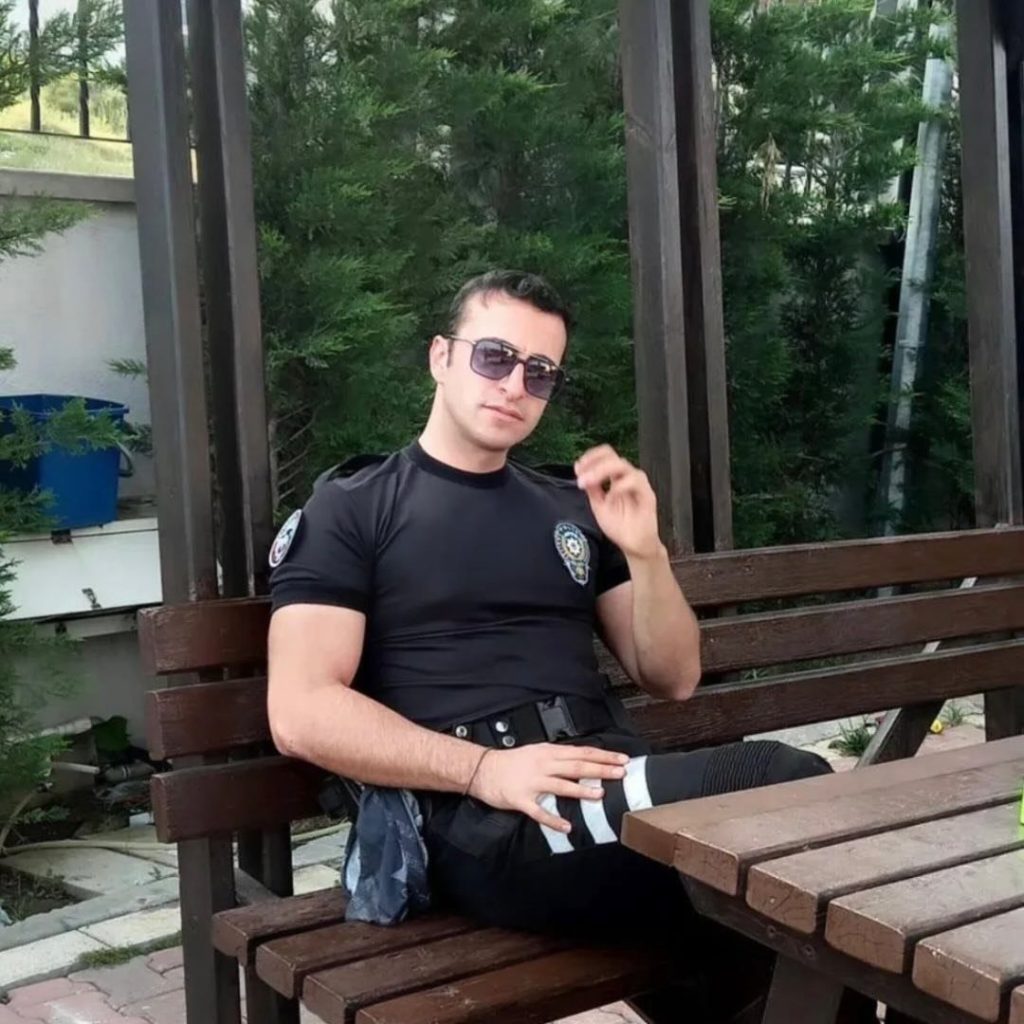 buyukcekcemecede yunus polisi trafik kazasinda hayatini kaybetti 9905b26bcaaf |