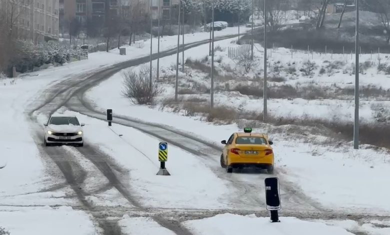 Büyükçekmece’de buzlanan yolda sürücüler zor anlar yaşadı 1 buyukcekmecede buzlanan yolda suruculer zor anlar yasadi d408e8e4acc8 |