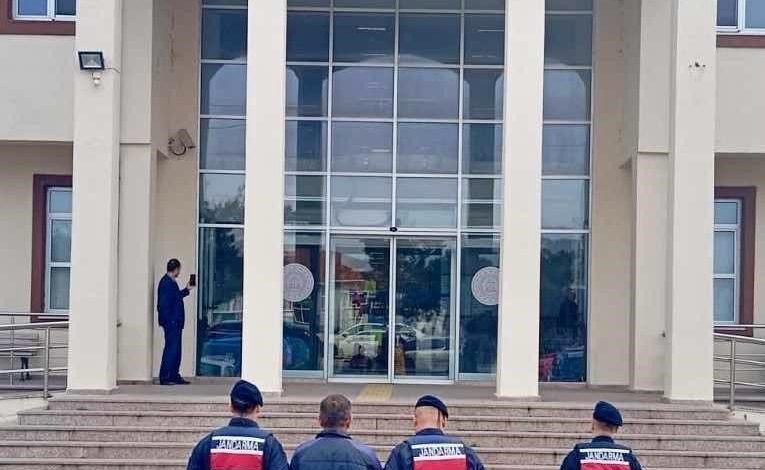 canakkalede kablo hirsizi tutuklandi 004c9aa43e7c |