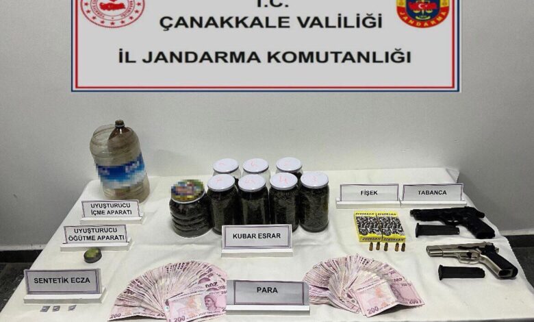 canakkalede uyusturucu operasyonuna 2 tutuklama b001c13 |