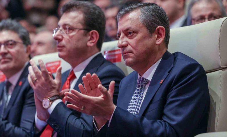 chp lideri ozel iktidarin chpyi her yolu kullanarak engellemeye calistigini iddia etti c3a5ffb75d42 |