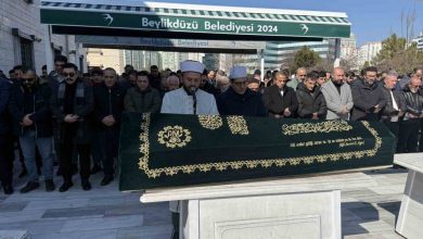 cocuk doktoru kilincli son yolculuguna ugurlandi 6fe146c79db3 |