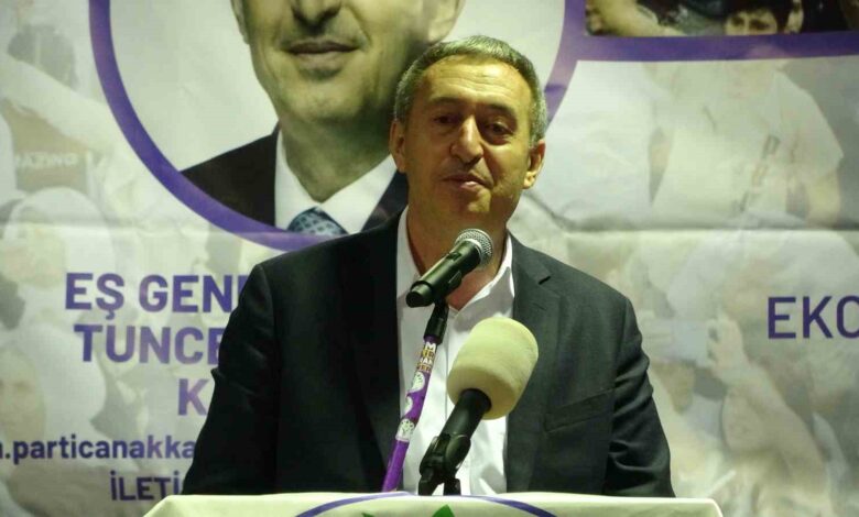 DEM Parti Eş Genel Başkanı Bakırhan: "Öcalan'ın mesajı Çanakkale ruhuna uygun olacak" 1 dem parti es genel baskani bakirhan 1335487 |