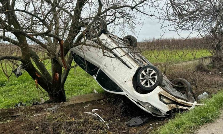 Direksiyon hakimiyetini kaybeden sürücü takla attı 1 direksiyon hakimiyetini kaybeden surucu takla atti 2b9955baf5c9 |