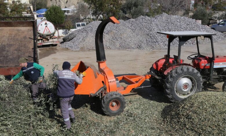 edremit belediyesi kompost makinesi ile organik gubre uretiyor e7e1bca |