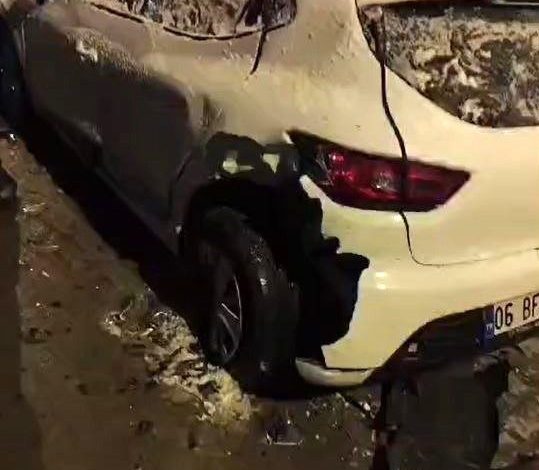 esenyurtta alkollu surucu park halindeki 7 araca carpti mahalleliden meydan dayagi kamerada d12e599aa88f |