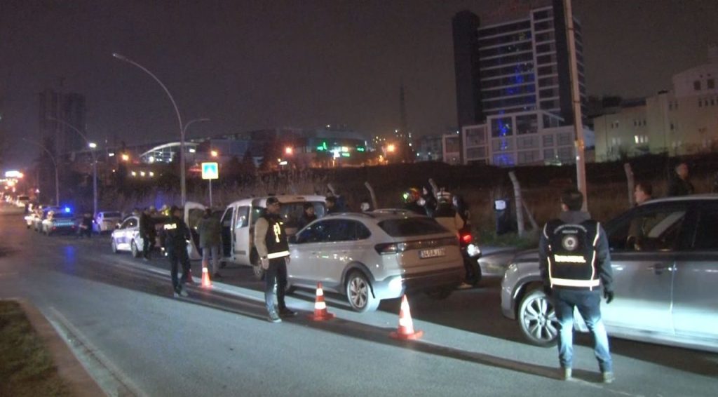 esenyurtta genel asayis uygulamasi yapildi df1ed3f44eaf |