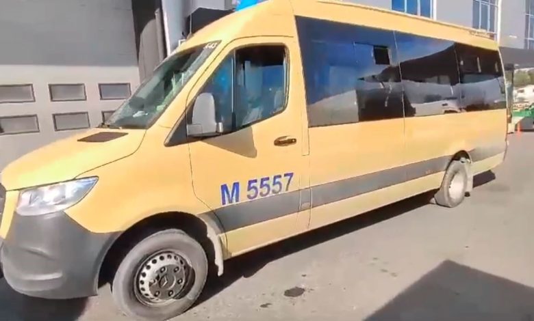 esenyurtta ters yonde seyreden minibus soforu trafigi tehlikeye atti o anlar kamerada f98b01434d52 |