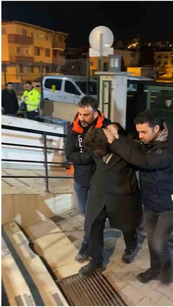 etimesgutta bir kisiyi kesici aletle yaralayan sahis yakalandi c2bda69e094f |