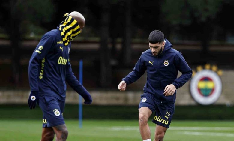 fenerbahce anderlecht maci hazirliklarina basladi 10e02bd97458 e1739276634606 |