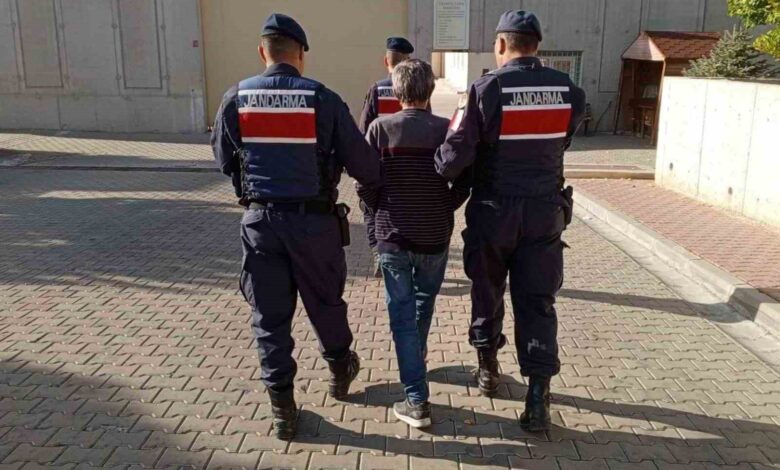 Hapis cezası bulunan 24 şahıs yakalandı 1 hapis cezasi bulunan 24 sahis yakalandi b463472 |
