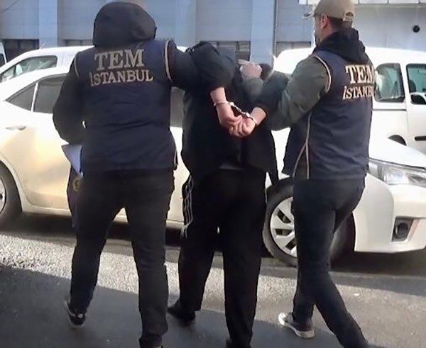 istanbul emniyetinden cok kritik operasyon sansasyonel eylem arayisindaki deasli terorist yakalandi 314135cf3268 |