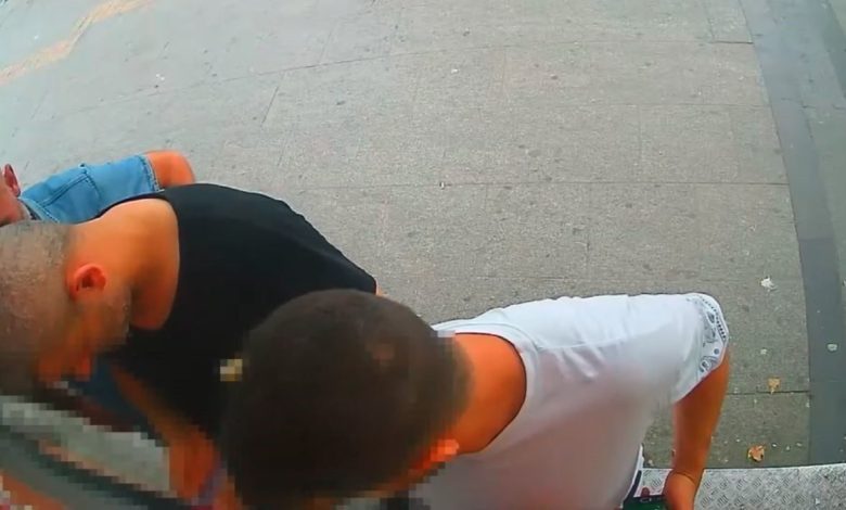 İstanbul merkezli 17 ilde siber operasyonu: 27 gözaltı 1 istanbul merkezli 17 ilde siber operasyonu 27 gozalti 9fb0cf7b9965 |