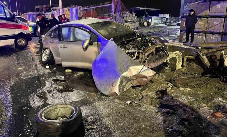 istanbulda feci kaza otomobil surucusu hayatini yitirdi 1500f8980b7d |