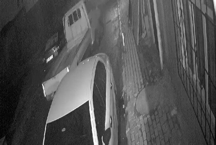 İstanbul’da kamyonet hırsız şüphelisi yakalandı 1 istanbulda kamyonet hirsiz suphelisi yakalandi 30065fb3e91e |