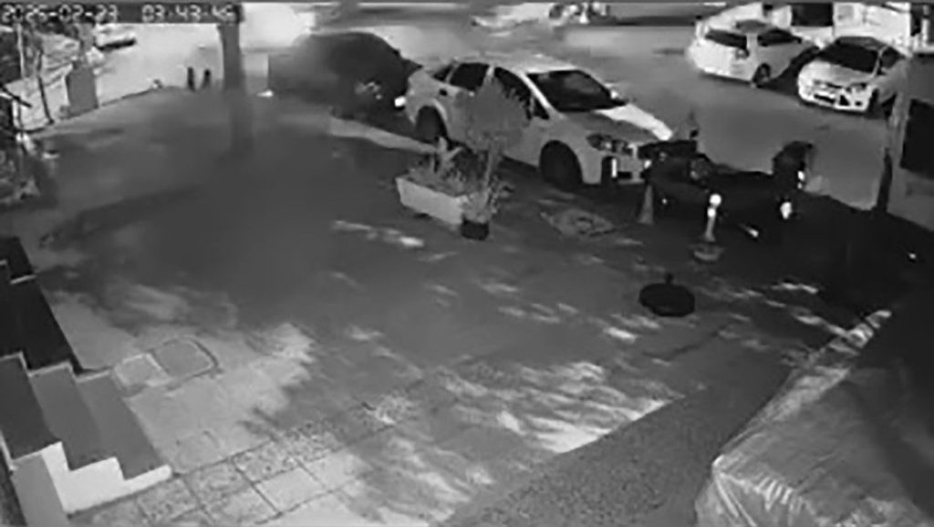 izmirde 2 kisinin oldugu feci kaza kamerada f81ebfd887e1 |