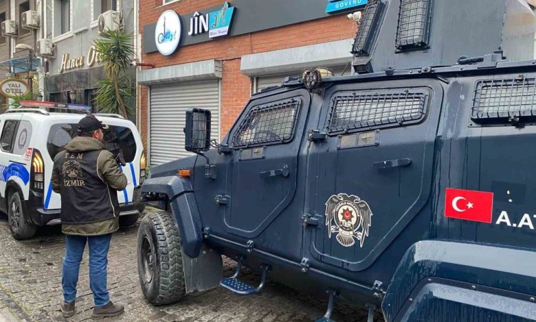 izmirde hdk es sozcusunun de aralarinda bulundugu 7 supheli gozaltinda 8141fbeace18 |