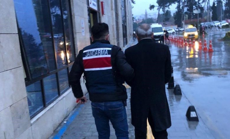 İzmir’de sosyal medyadan terör propagandası operasyonu: 4 gözaltı 1 izmirde sosyal medyadan teror propagandasi operasyonu 4 gozalti a7ff329497c2 |
