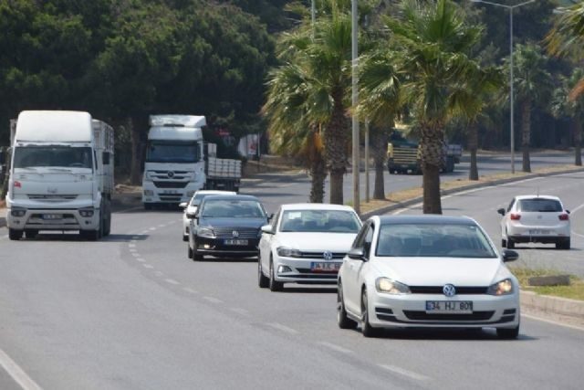 İzmir’de trafiğe kayıtlı araç sayısı 2 milyona yaklaştı 1 izmirde trafige kayitli arac sayisi 2 milyona yaklasti 93e22201dce3 |