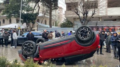 kadikoyde arac takla atti 1 yarali 44b753c92426 |