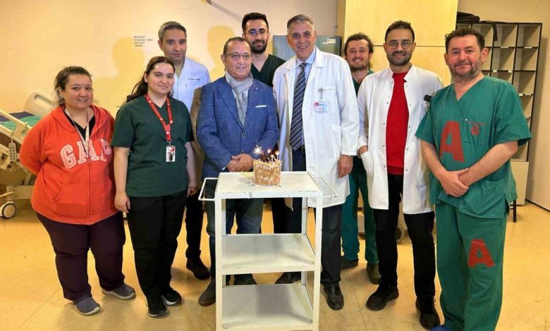 kalp nakli olmazsa yasayamayacagi soylenen hasta 10 yilini kutladi 51e5974cc376 |