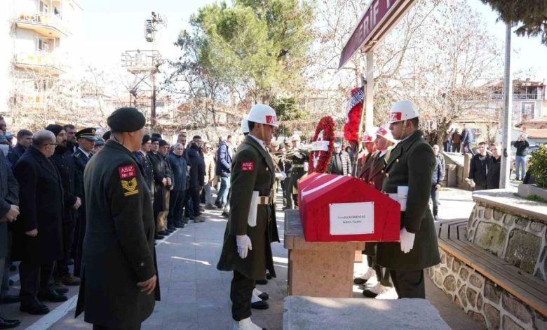 kibris gazisi cevdet korkmaz dualarla topraga verildi a789da89ab3b |
