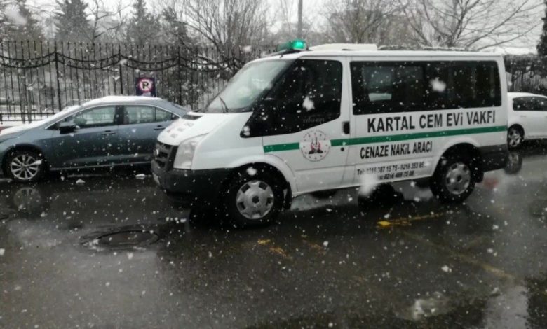 Maltepe’de husumetlisi, 19 yaşındaki gence kurşun yağdırdı 1 maltepede husumetlisi 19 yasindaki gence kursun yagdirdi fa675b2986cf |