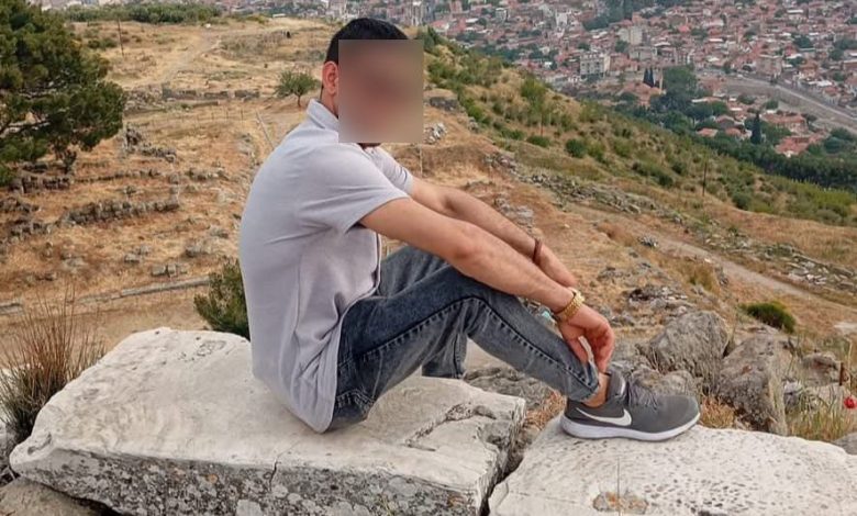 oz babasini kiraathane onunde oldurdu 38543cfdf422 |