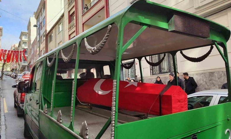 Şehit itfaiye eri Furkan Sayın için Bağcılar İtfaiye İstasyonu’nda tören düzenlendi 1 sehit itfaiye eri furkan sayin icin bagcilar itfaiye istasyonunda toren duzenlendi 1670f8d25e47 |
