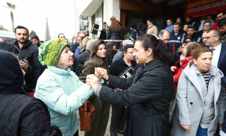 selcuk belediyesi calisanlari meryem ana evi otoparki icin toplandi 0dfba2d739ff |