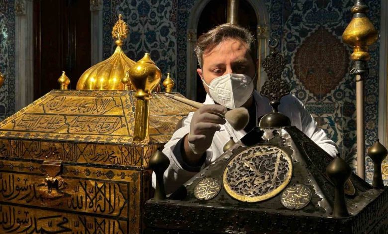 topkapi sarayinin mukaddes emanetler dairesi ramazana hazirlaniyor 1a6facf838f0 |